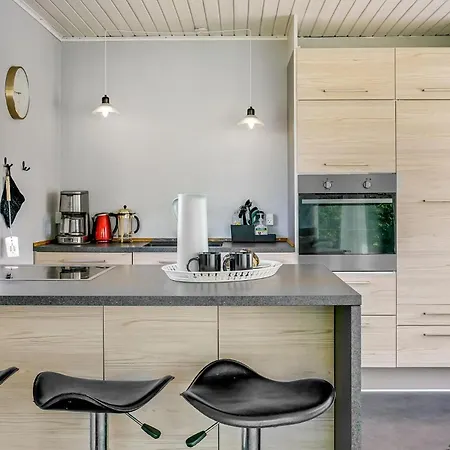 Σπίτι διακοπών 6 Bedroom Cozy In *