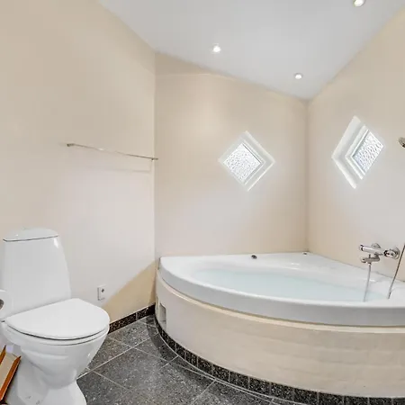 6 Bedroom Cozy In Σπίτι διακοπών Slagelse