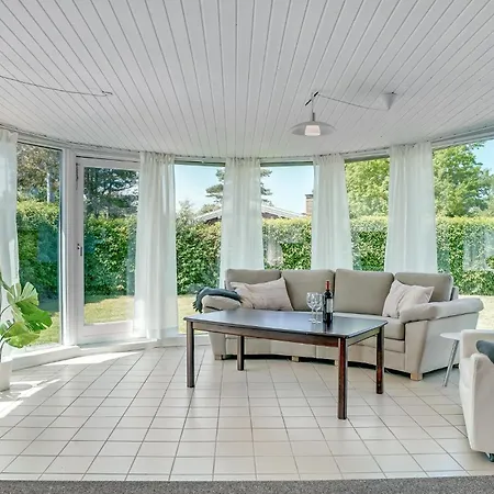 6 Bedroom Cozy In *