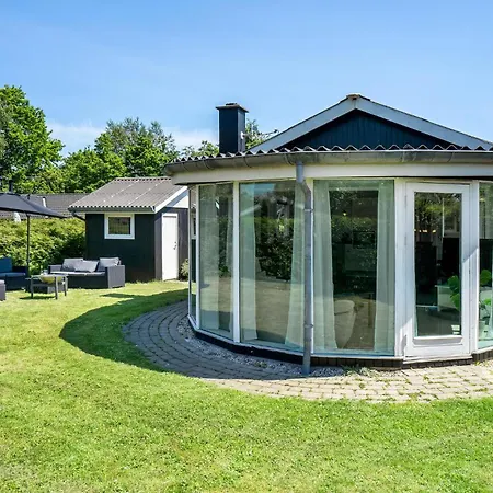 Σπίτι διακοπών 6 Bedroom Cozy In *