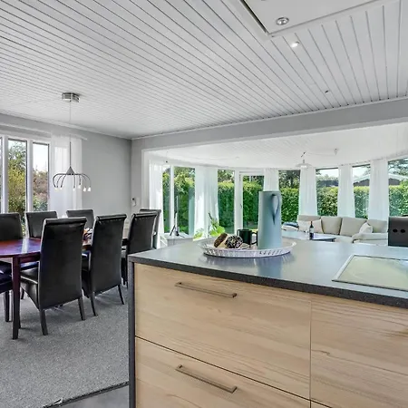 6 Bedroom Cozy In Σπίτι διακοπών